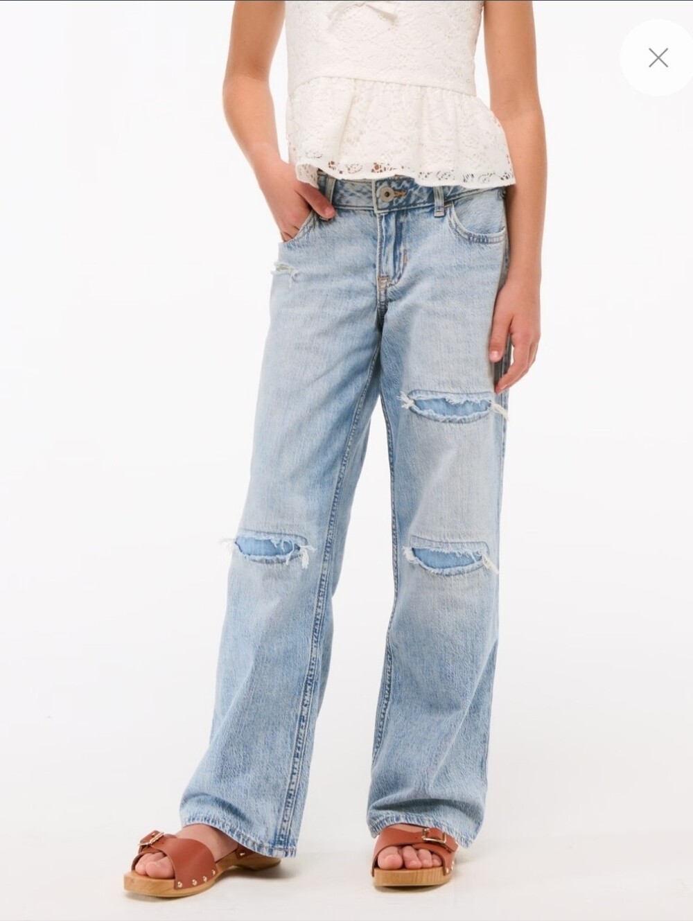 Abercrombie Girl's Low-Rise Baggy Jeans, Light Wash, Size 17/18, NEW